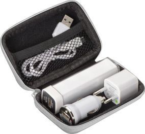 Travel Set - Powerbank, EU-Stecker und USB-Ladegerät als Werbeartikel