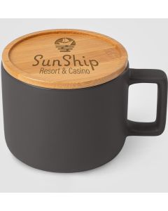 Café Virtuoso Keramiktasse mit Bambus-Deckel, 355 ml - inkl. Werbedruck