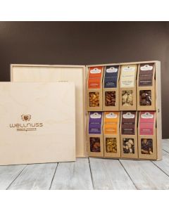 8 Premium Snacks in der Birkenholzbox